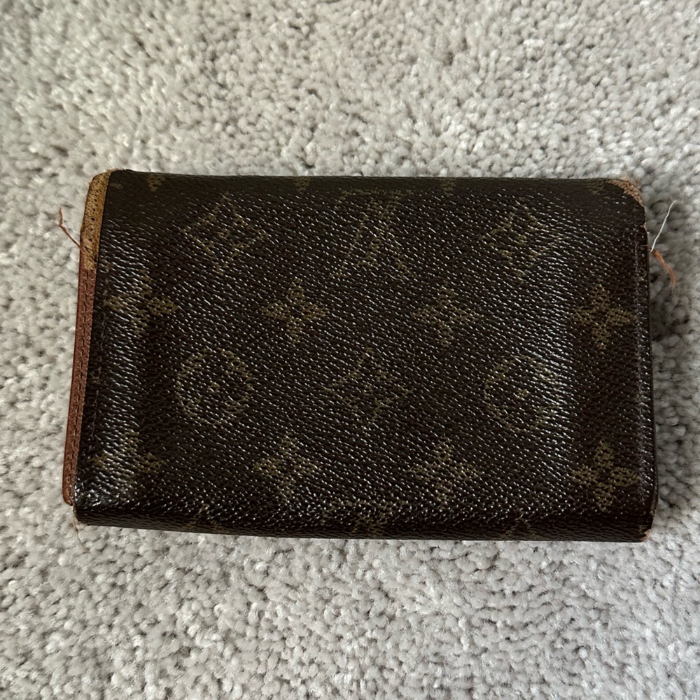 Louis Vuitton Monogram Tressor Wallet - Picture 2 of 14